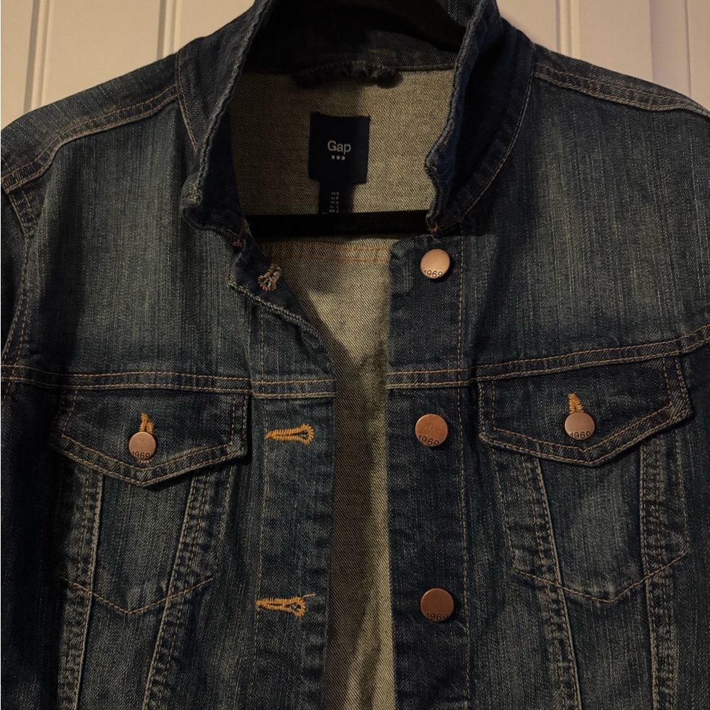 GAP Classic Dark Blue Jean Jacket - Picture 2 of 4